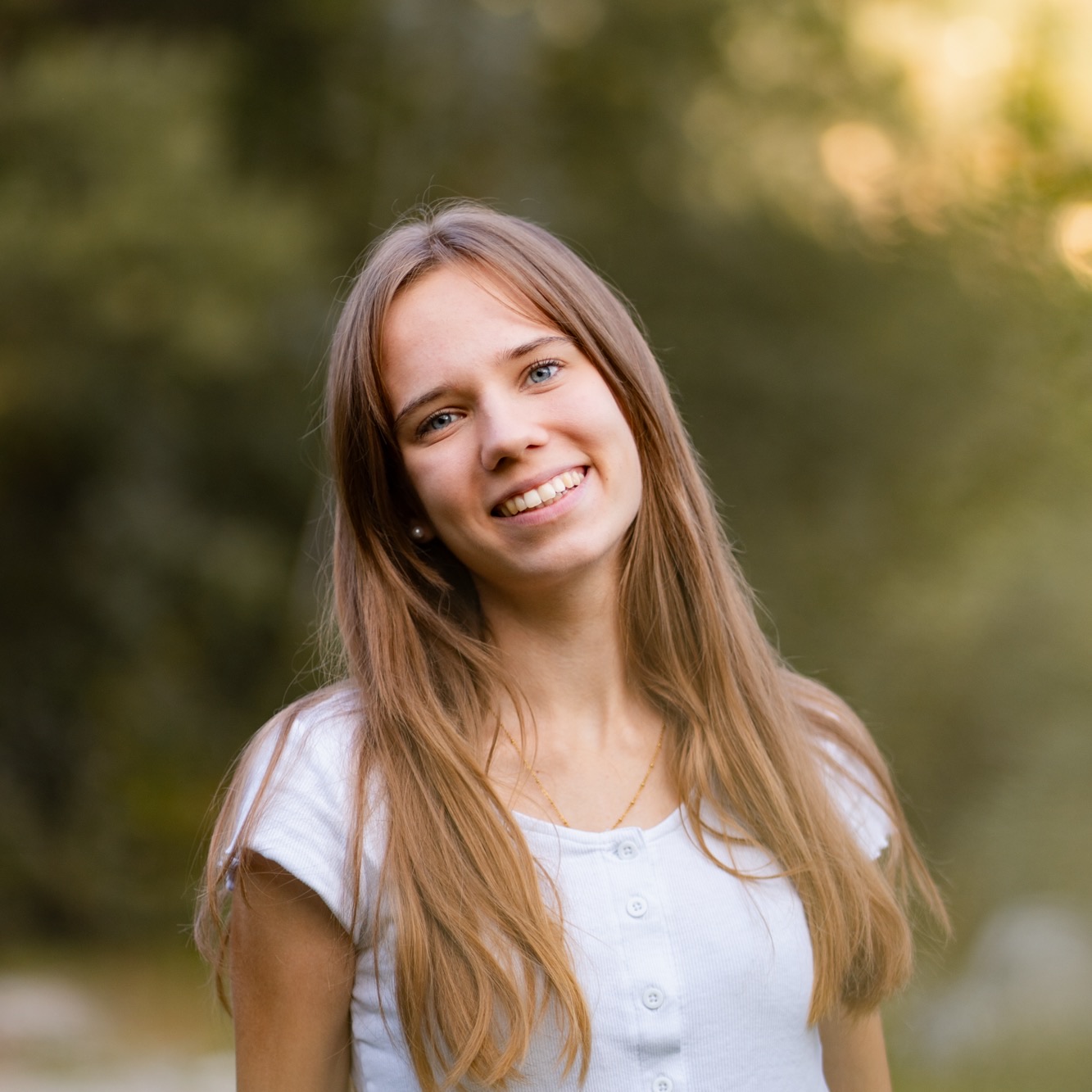 Hannah Kittner, wedding and couple photographer in the Münsterland, smiling portrait